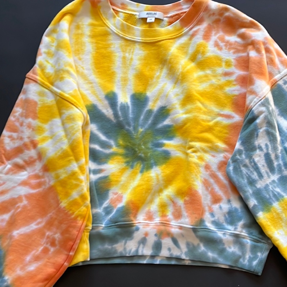 Cropped big sleeve sweatshirt